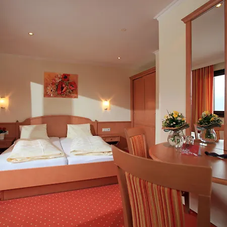 Landhotel Lechner 3*
