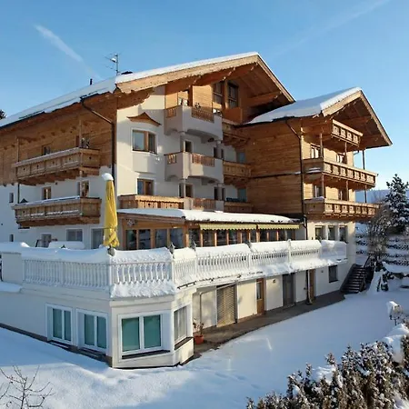 By Franz - Alpine Apartments In Kirchberg كيرشبرغ ان تيرول